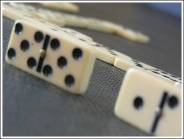 jeu-de-dominos-02.jpg