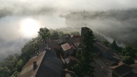 Vue 02 du donjon de Saint-Jean-Saint-Maurice