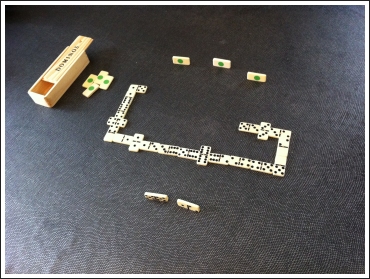 jeu-de-dominos-01.jpg