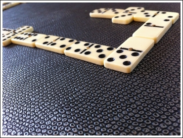 jeu-de-dominos-04.jpg